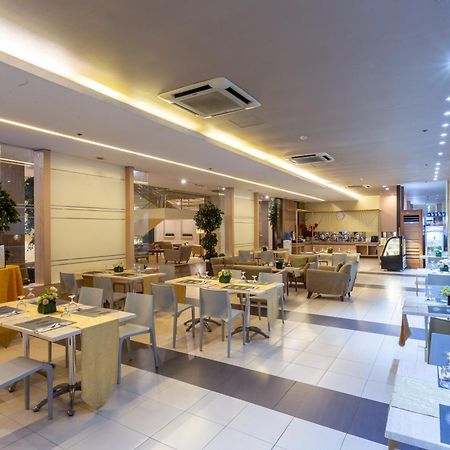 La Breza Hotel Quezon City Eksteriør billede