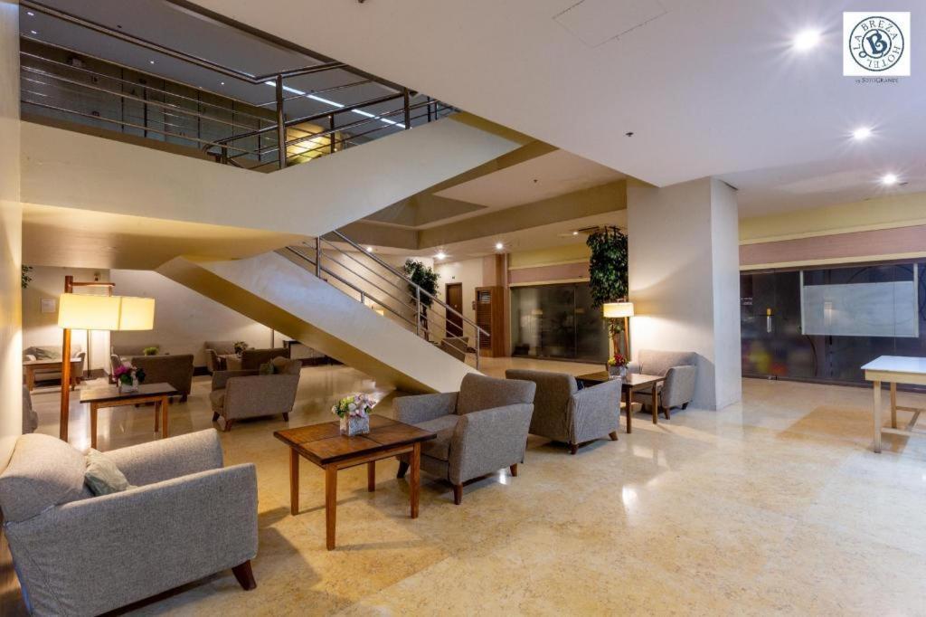 La Breza Hotel Quezon City Eksteriør billede