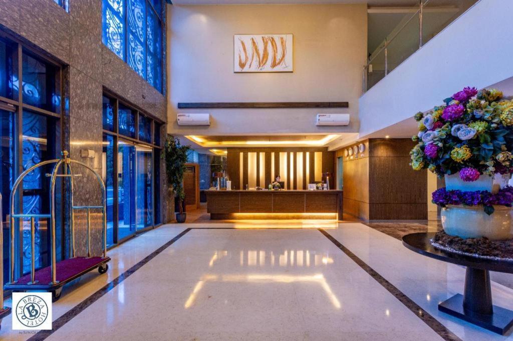 La Breza Hotel Quezon City Eksteriør billede