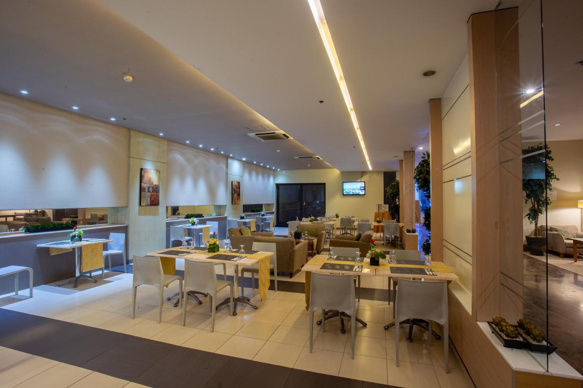 La Breza Hotel Quezon City Eksteriør billede