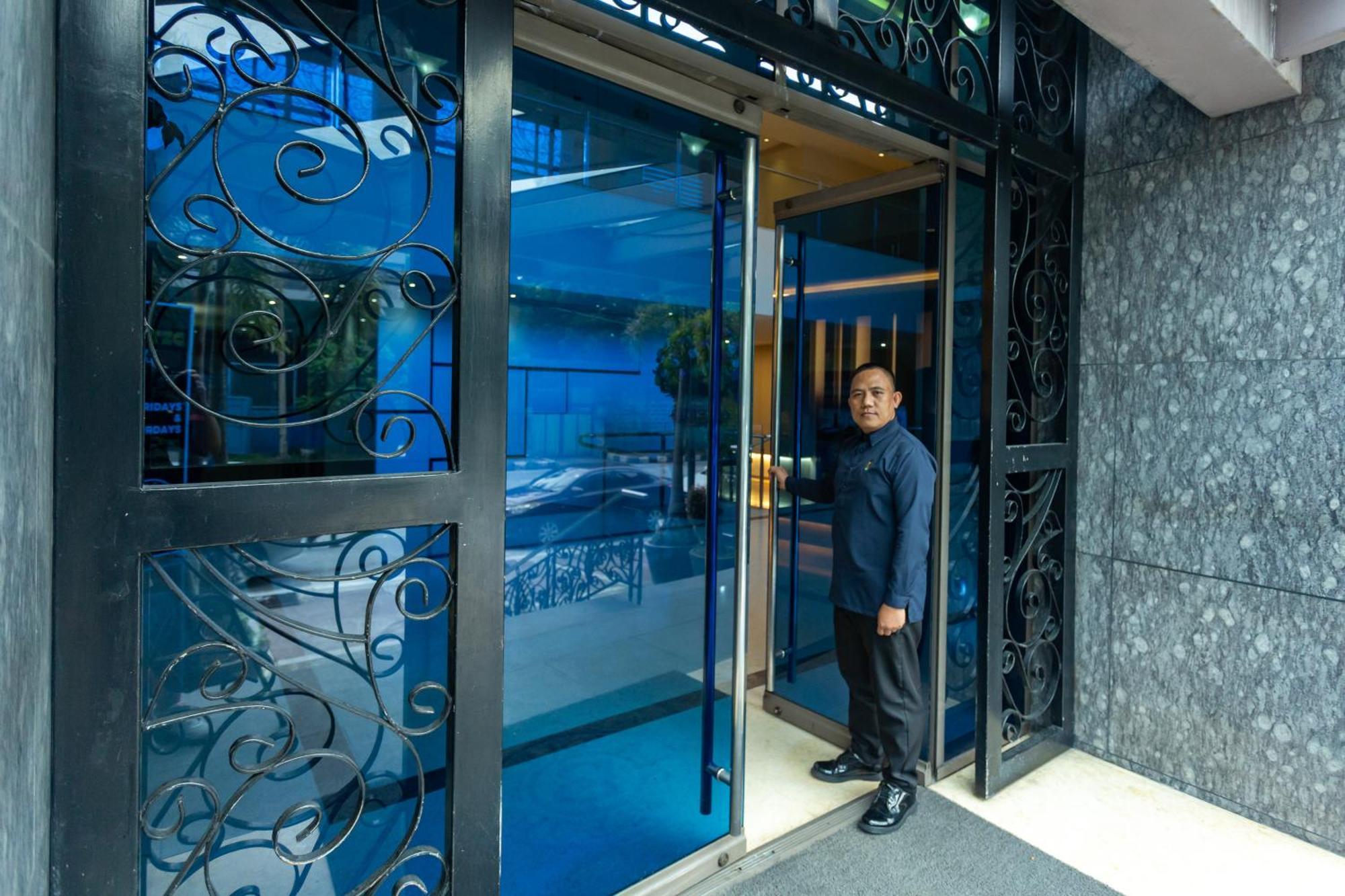 La Breza Hotel Quezon City Eksteriør billede