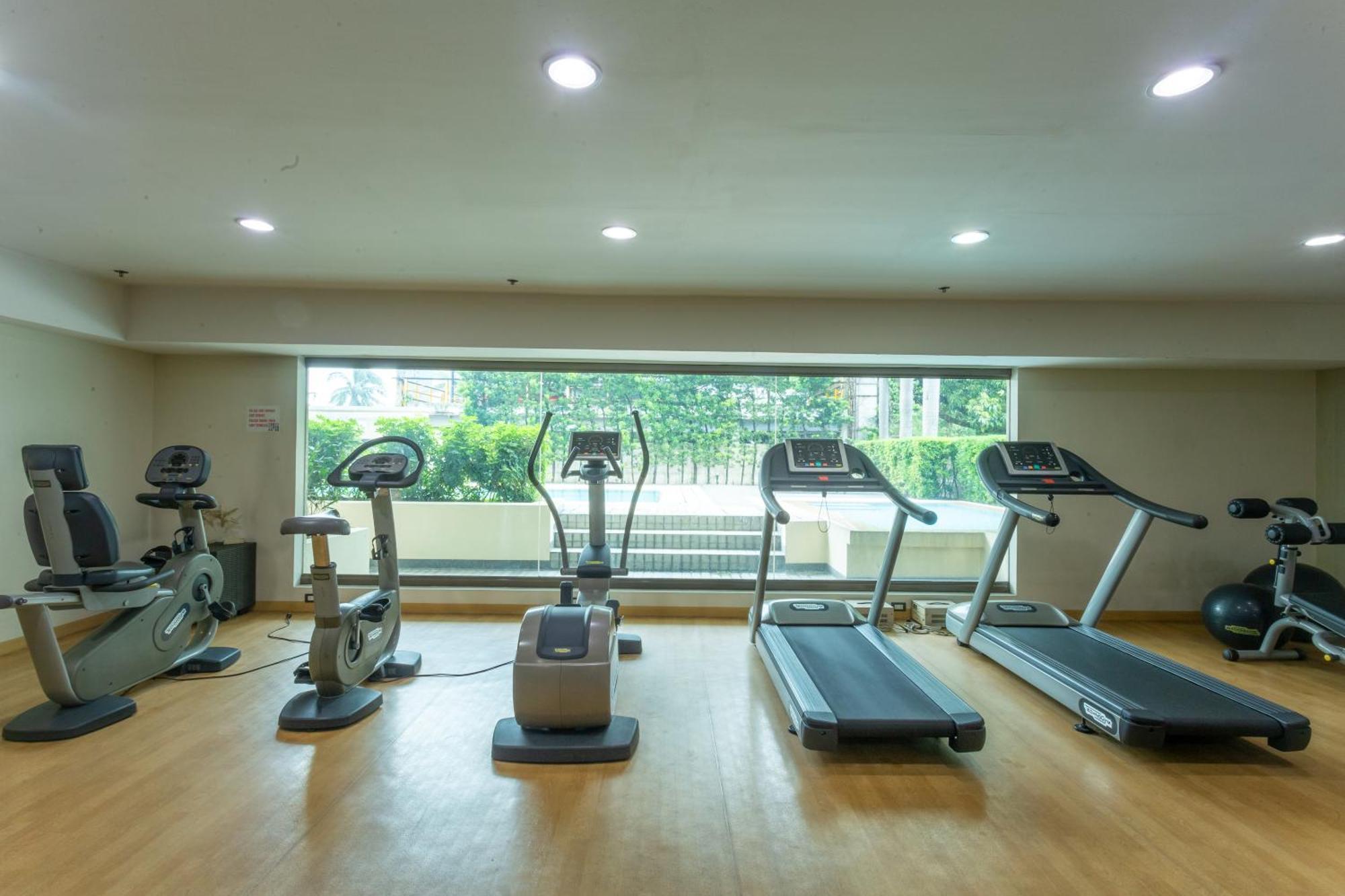La Breza Hotel Quezon City Eksteriør billede