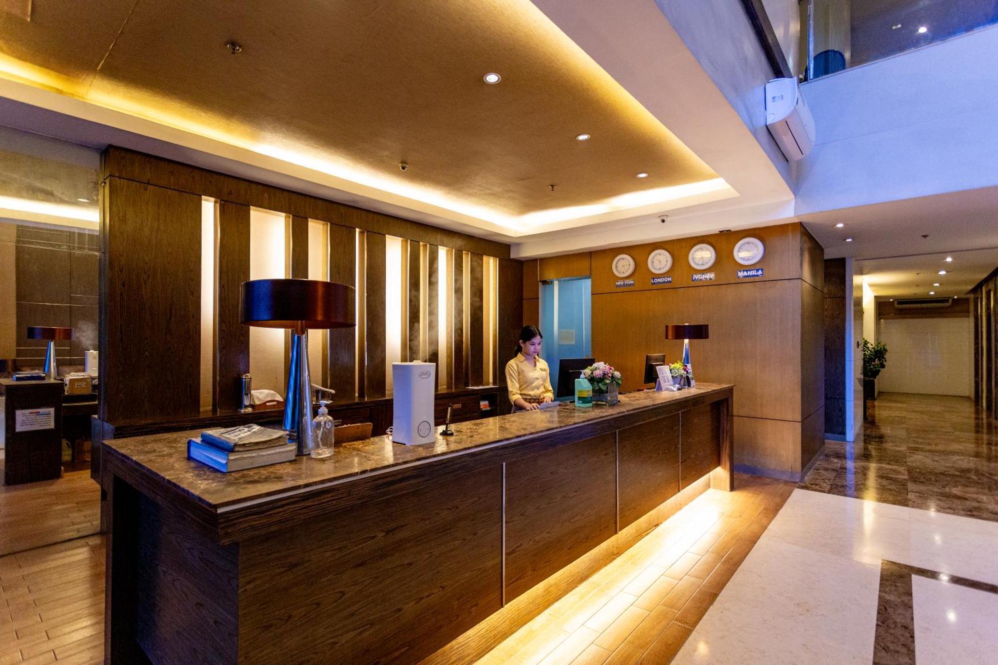 La Breza Hotel Quezon City Eksteriør billede