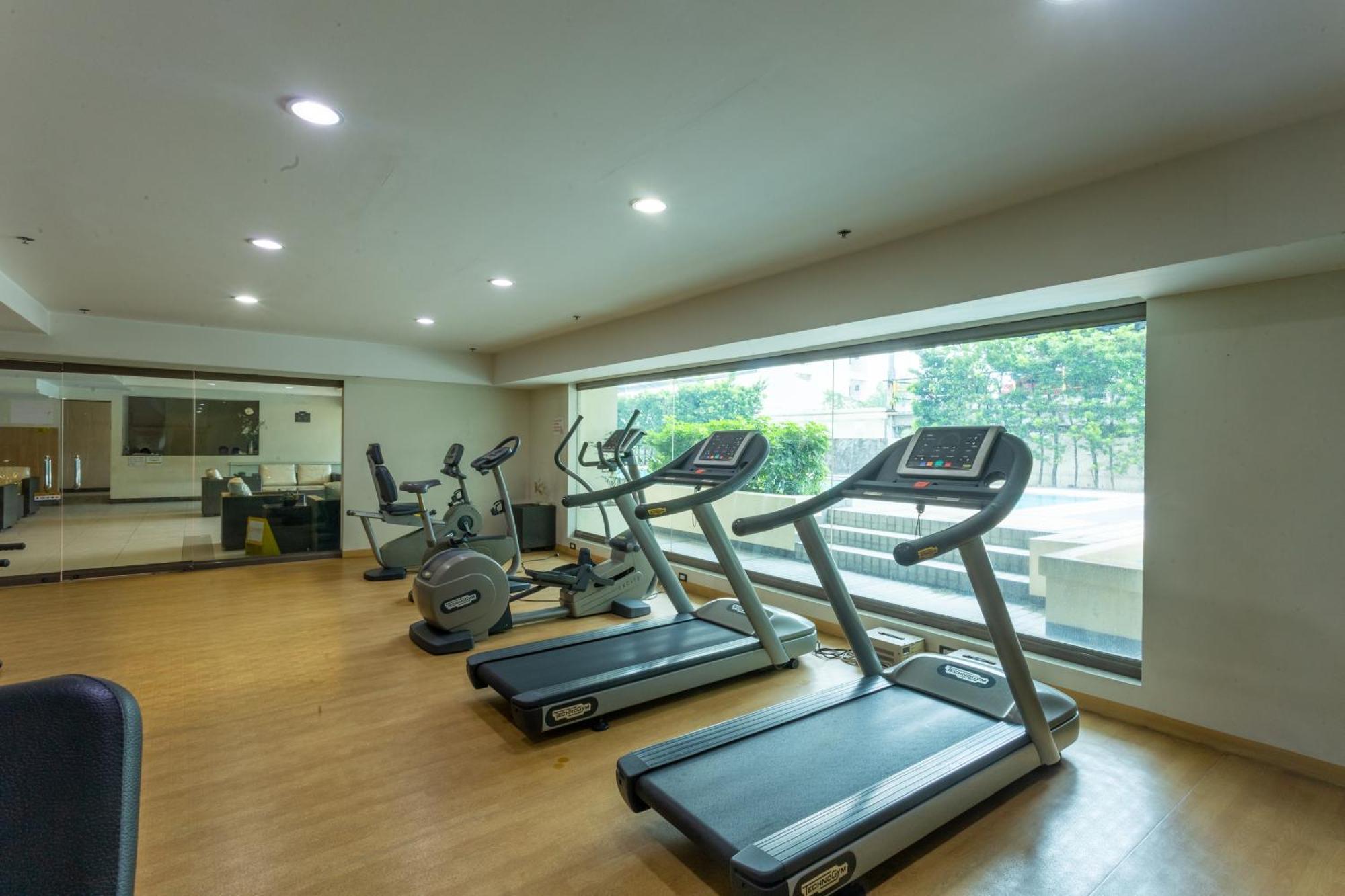 La Breza Hotel Quezon City Eksteriør billede