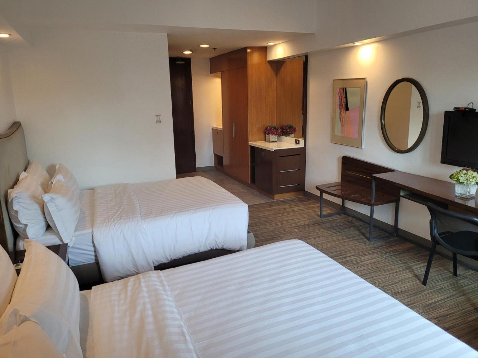 La Breza Hotel Quezon City Eksteriør billede